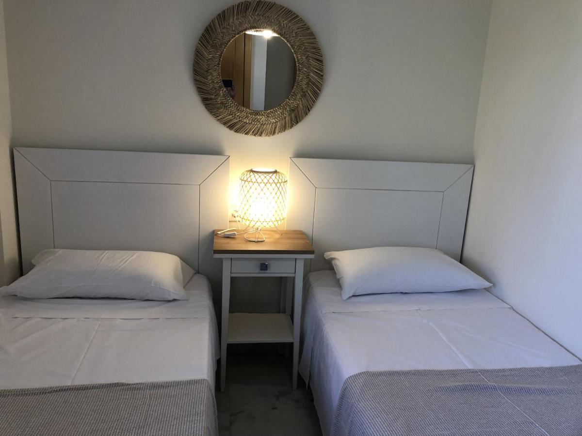 La Cala Azul 2 Bedroom Apartment With Big Sunny Terrace & Walking Distance To All The Amenities - Costa Del Sol La Cala De Mijas Bagian luar foto